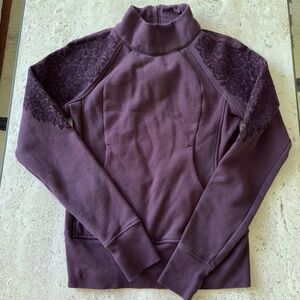 Lululemon Turtleneck